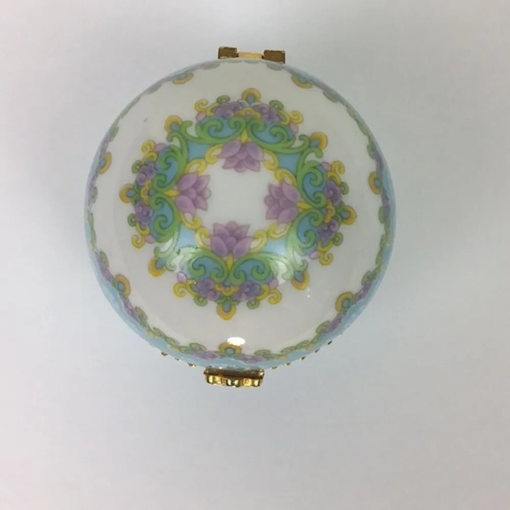 Vintage Trinket Jewelry Gift Box Round Floral Cottagecore Romantic‎ Grandmother